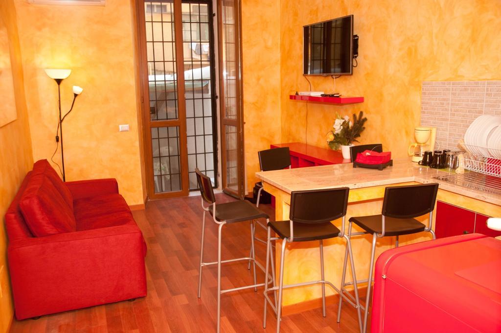 Apartment Lucky Domus Esquilino Rom